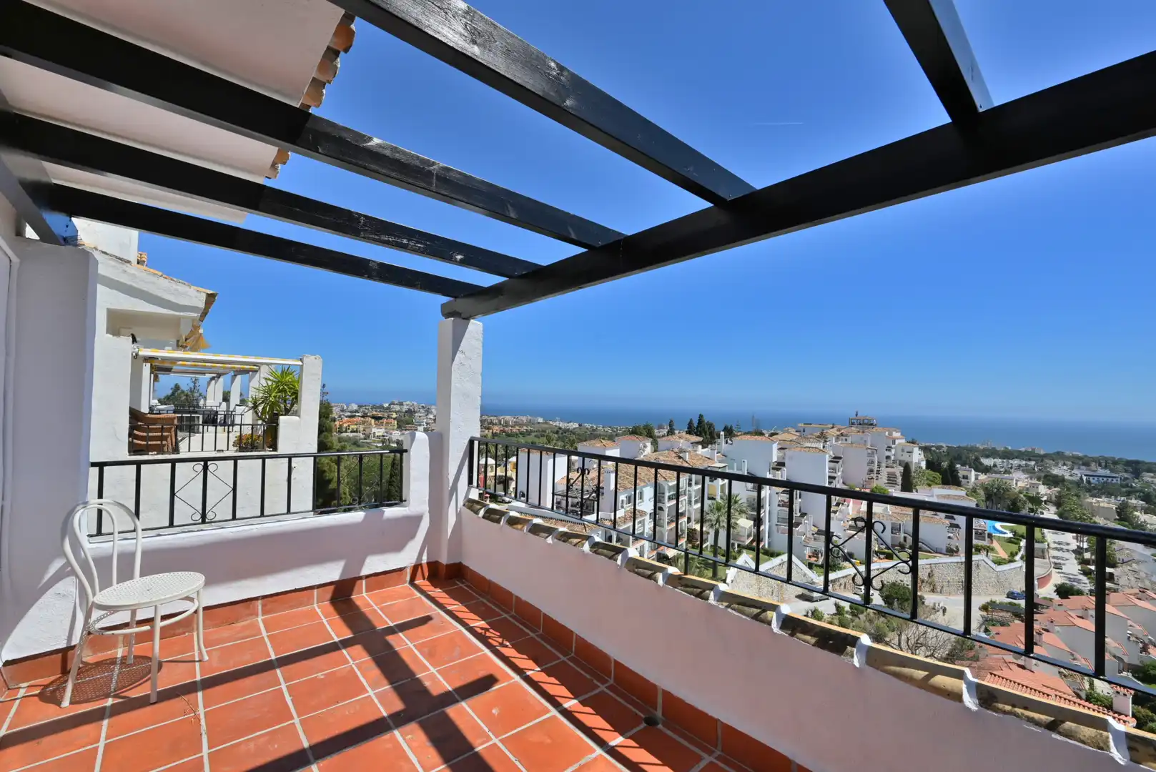 Apartament amb piscina en venda a Calahonda, imagen 2