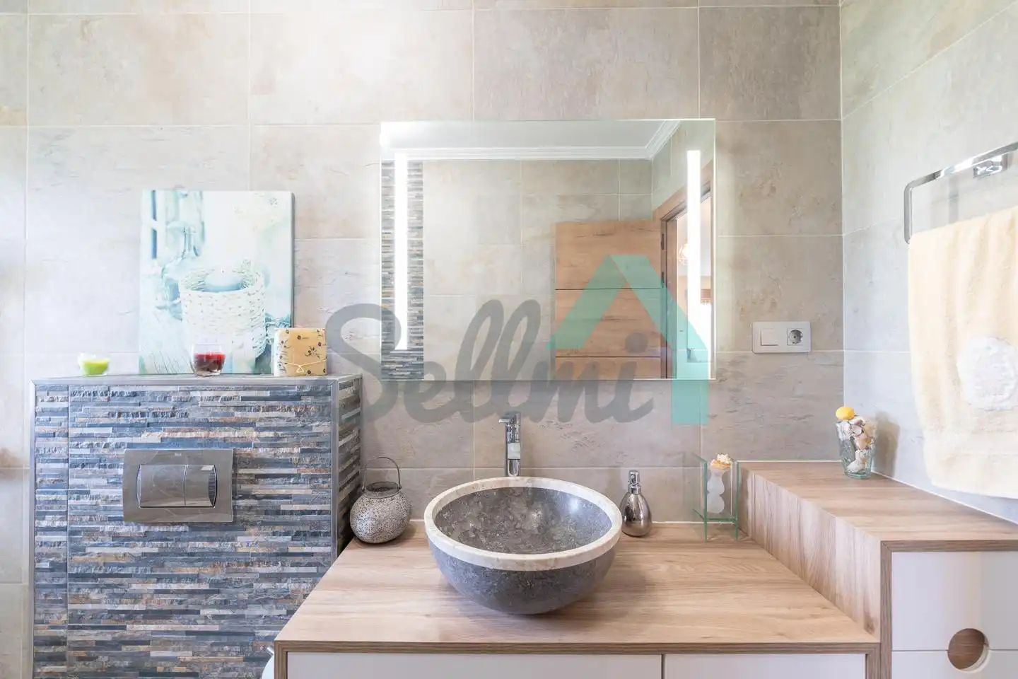 Bathroom of Houses for sale in Gijón   with Heating, Private garden and Terrace