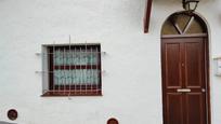 Vista exterior de Casa adosada en venda en Calafell amb Aire condicionat, Terrassa i Balcó