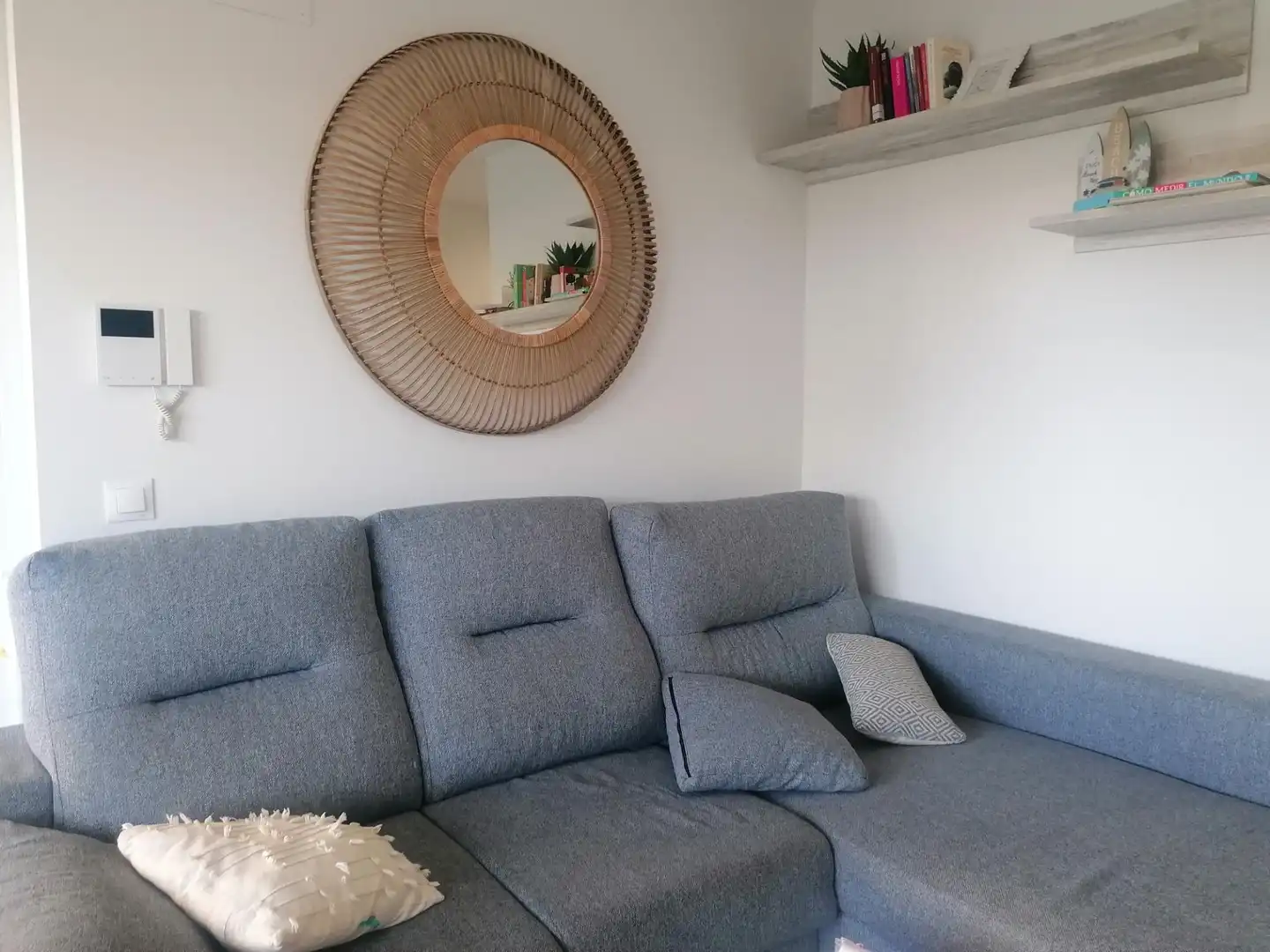 Wohnzimmer von Wohnung zur Miete in El Puerto de Santa María mit Klimaanlage, Heizung und Privatgarten