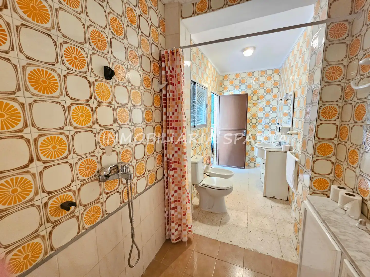 Baño de Casa adosada en venta en Santiponce con Terraza, Trastero y Balcón