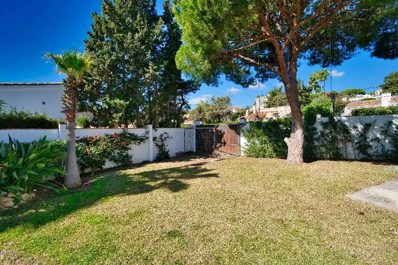 Chalet con piscina en venta en Elviria - Cabopino, imagen 12