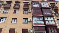Exterior view of Flat for sale in  Madrid Capital  with Air Conditioner, Heating and Private garden