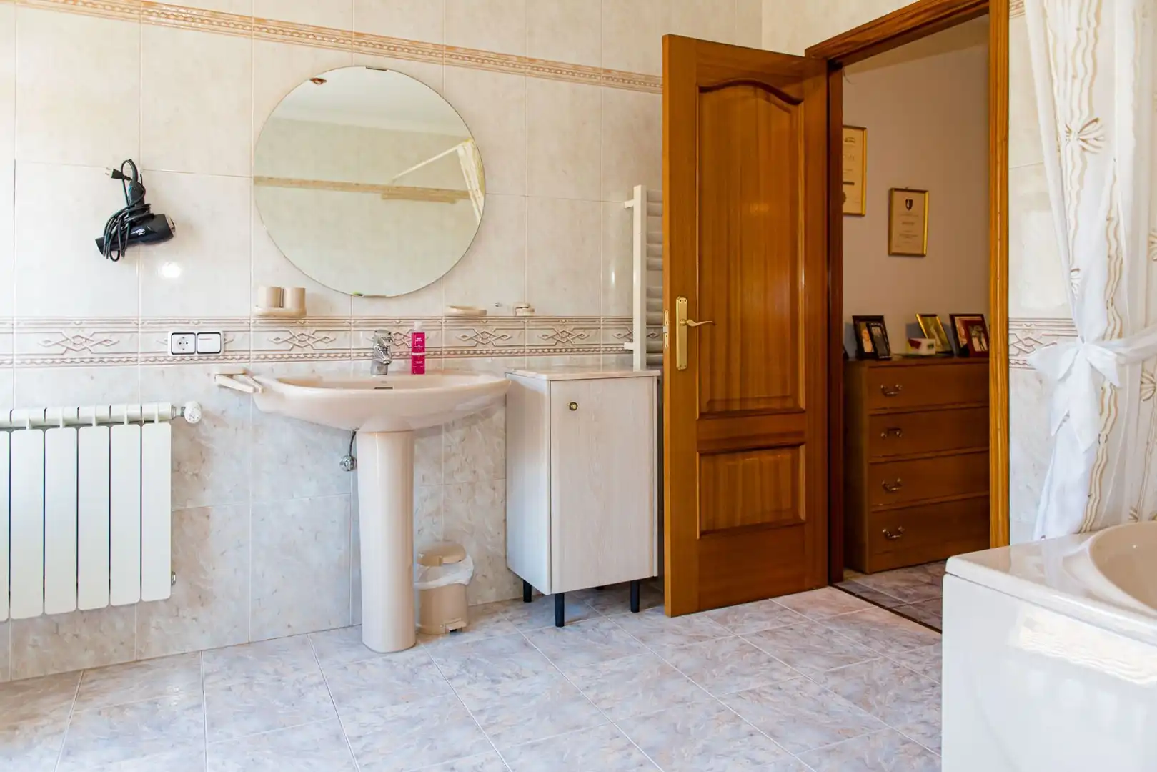 Bathroom of Houses for sale in Torre del Bierzo  with Air Conditioner, Heating and Private garden