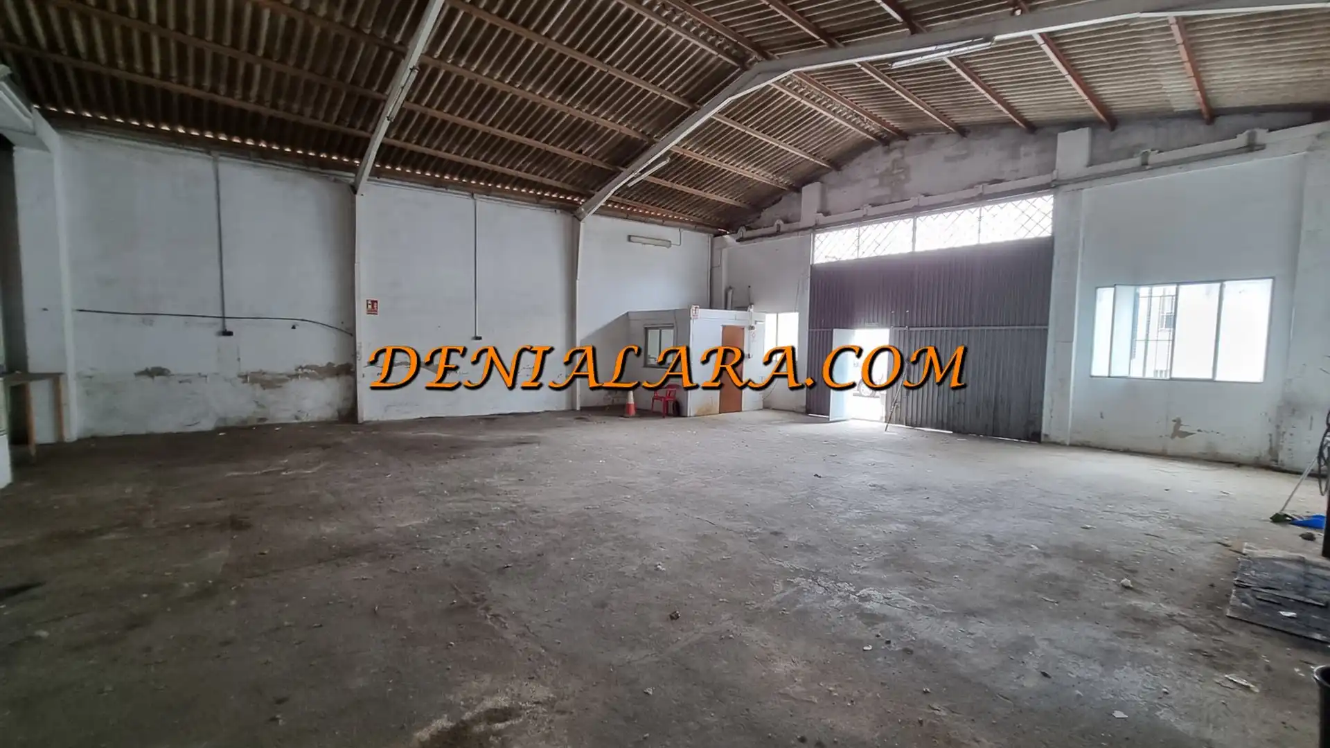 Nave industrial en venta en Ondara
