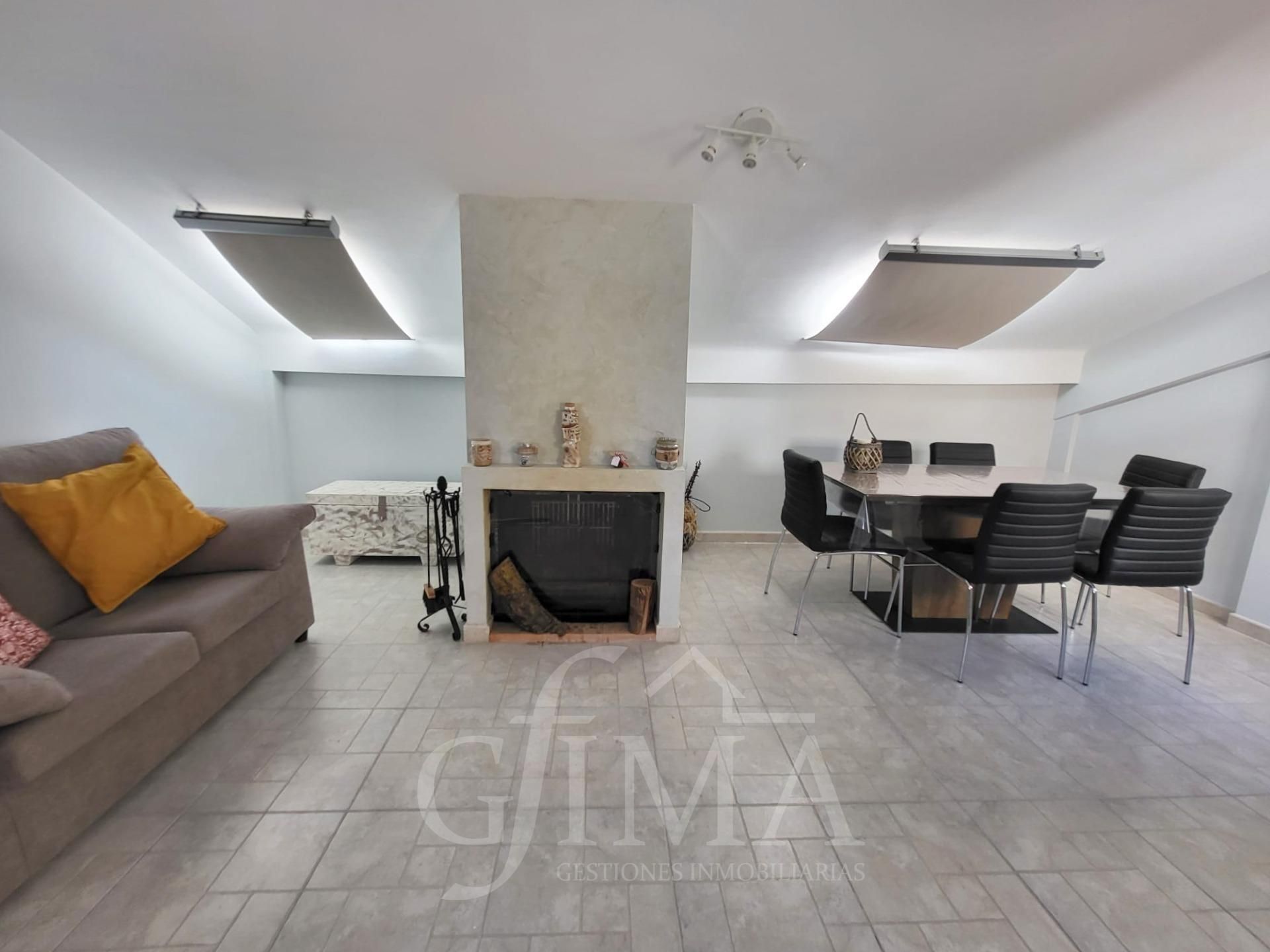 Living room of Duplex for sale in Ruidera  with Air Conditioner and Storage room
