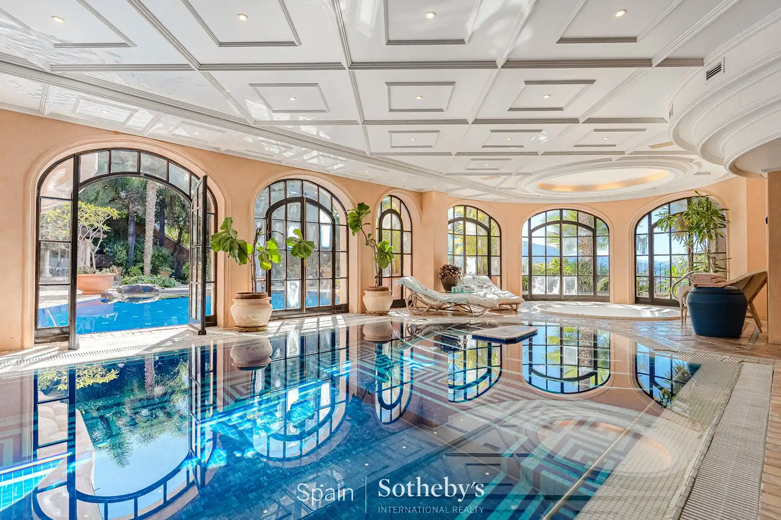 Swimming pool of Houses for sale in La Orotava  with Air Conditioner, Heating and Private garden