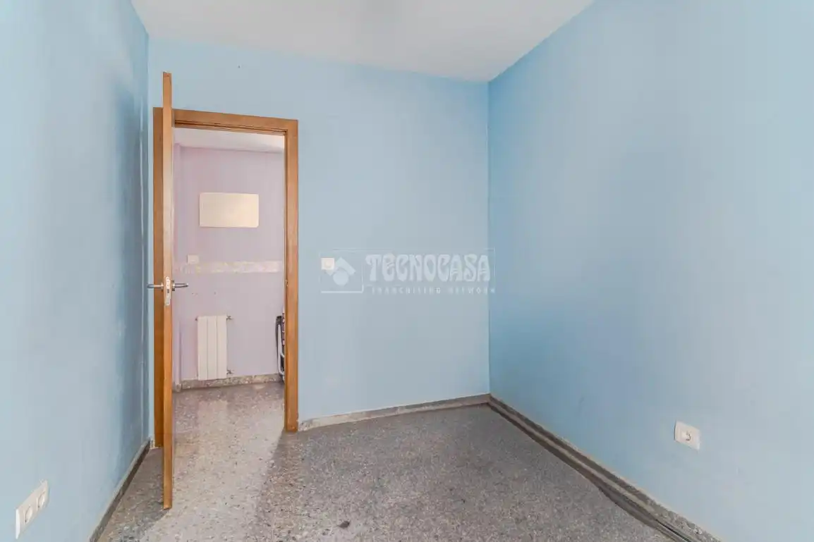 Bedroom of Flat for sale in Granada