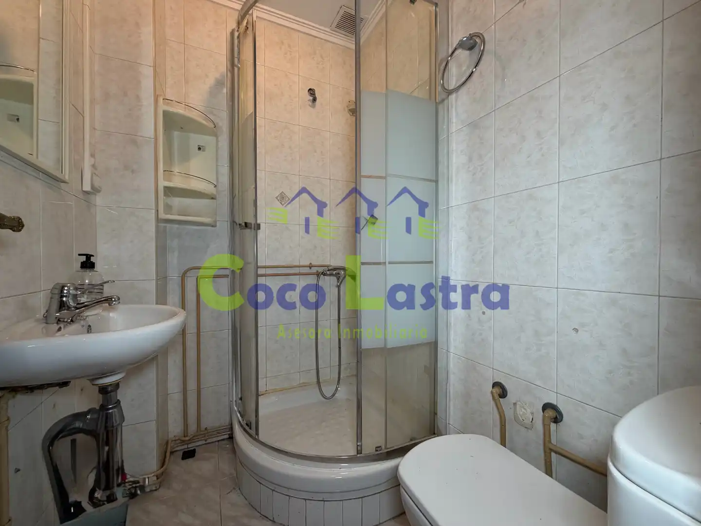 Baño de Piso en venta en Salamanca con Calefacción, Terraza y Lavadora