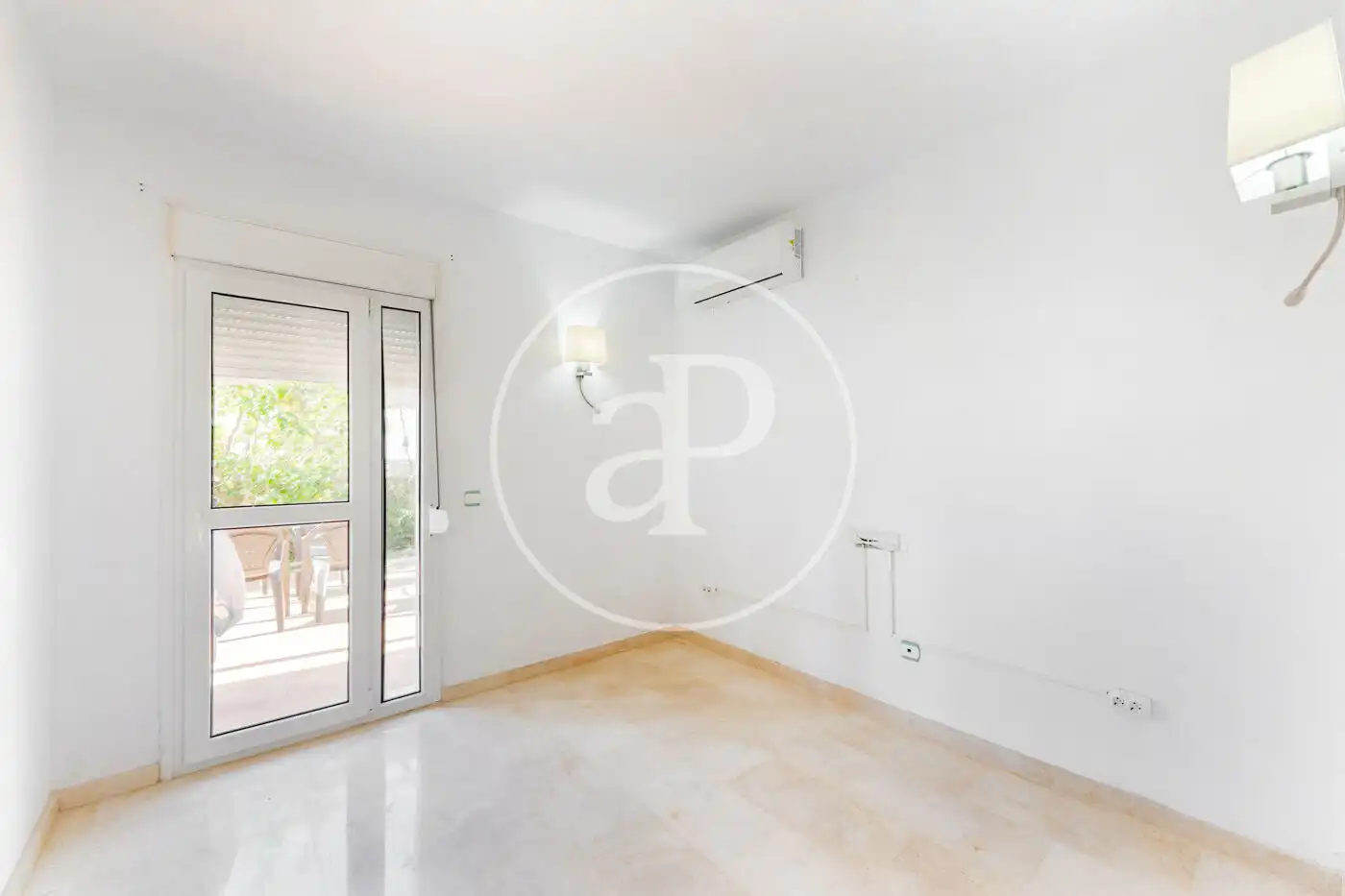 Bedroom of Flat for rent in  Palma de Mallorca  with Air Conditioner, Heating and Private garden
