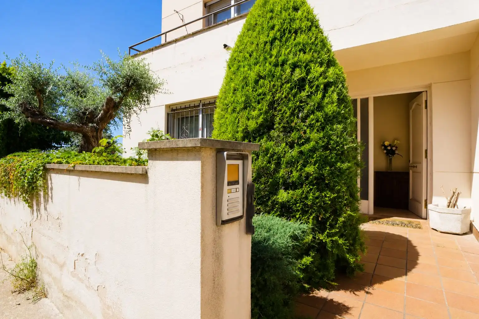 Vista exterior de Casa adosada en venta en La Garriga con Aire acondicionado, Calefacción y Terraza