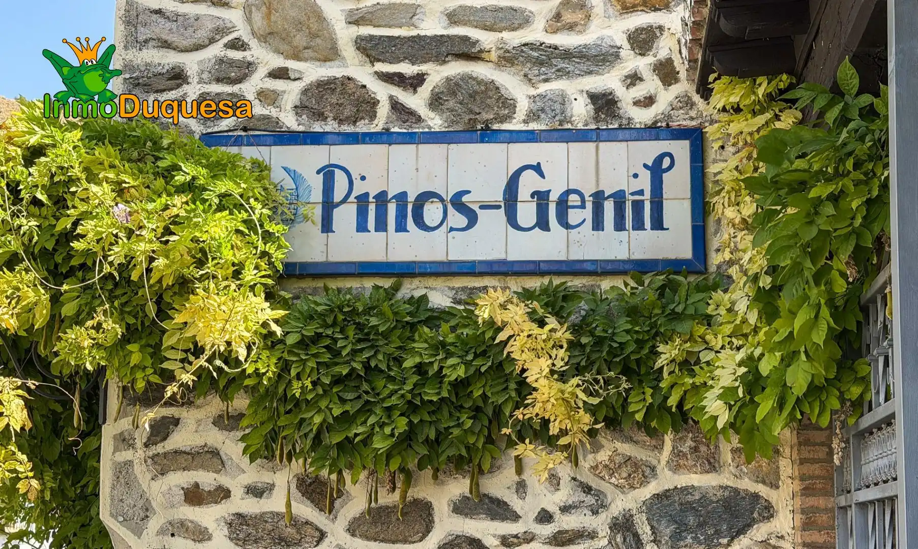 Houses for sale in Pinos Genil  with Heating, Private garden and Terrace