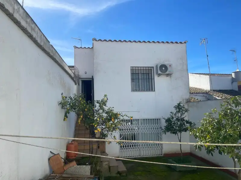 Exterior view of Houses for sale in Fuente de Cantos  with Air Conditioner, Heating and Terrace