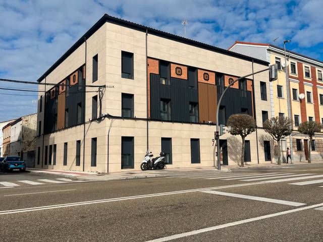 Apartamento en Venta en Avenida Doctor Fleming, 82 en La Vega - La Sal