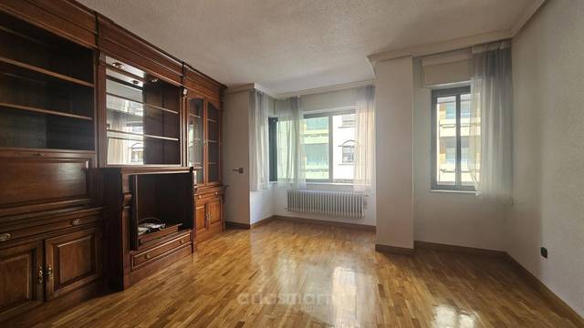 Piso en Alquiler en Italia en Carmelitas