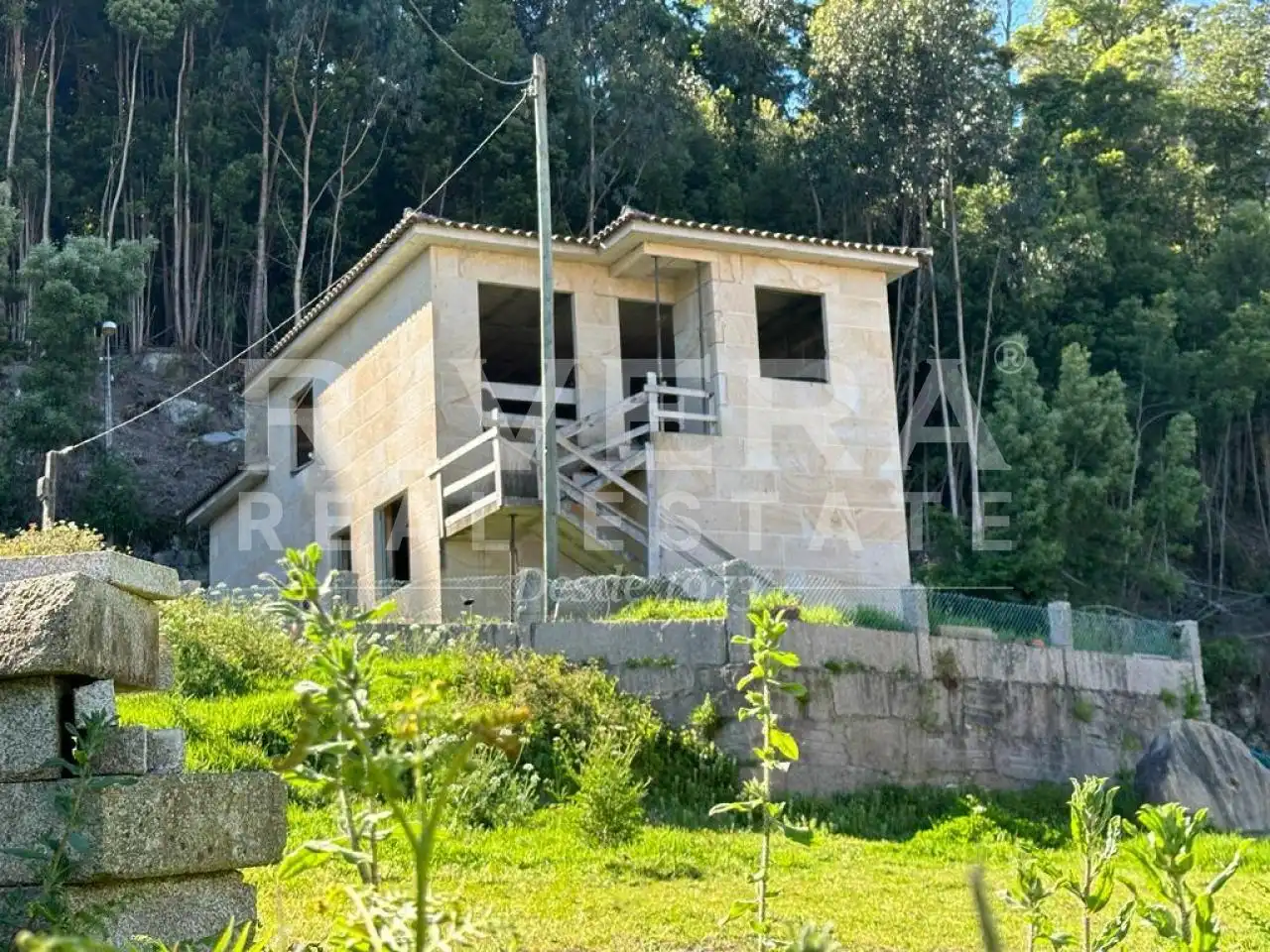 Vista exterior de Casa o xalet en venda en Gondomar amb Jardí privat
