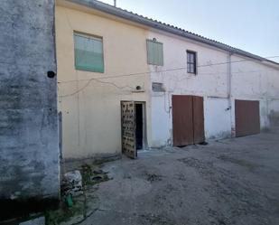 Vista exterior de Casa o xalet en venda en Yepes amb Terrassa, Traster i Balcó