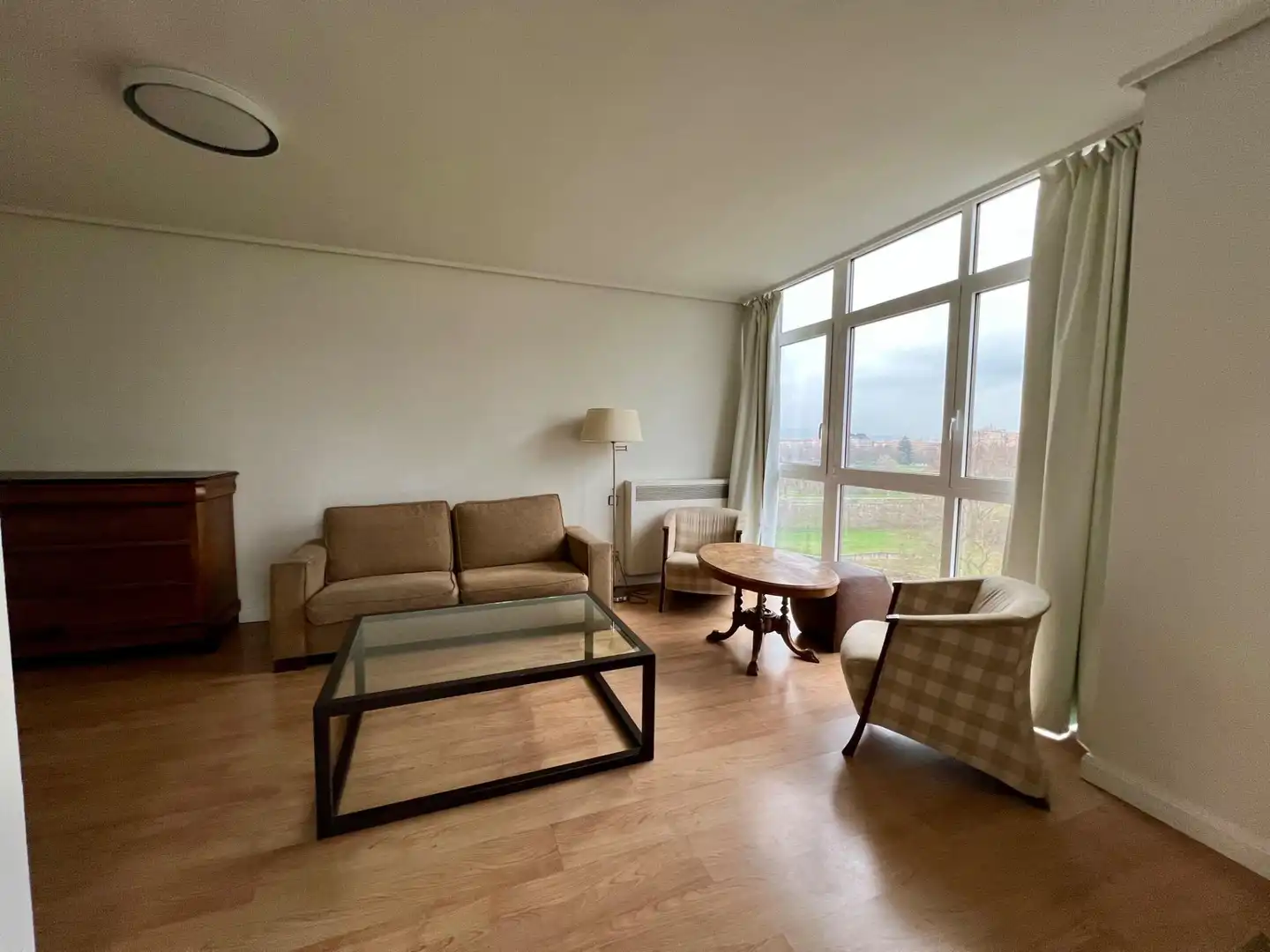 Living room of Flat for sale in  Pamplona / Iruña  with Heating, Furnished and Balcony