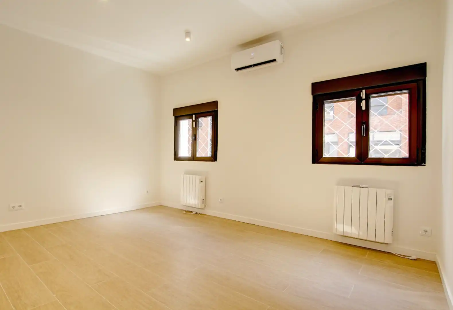 Piso en venta en Madrid con Aire acondicionado, Calefacción y Horno