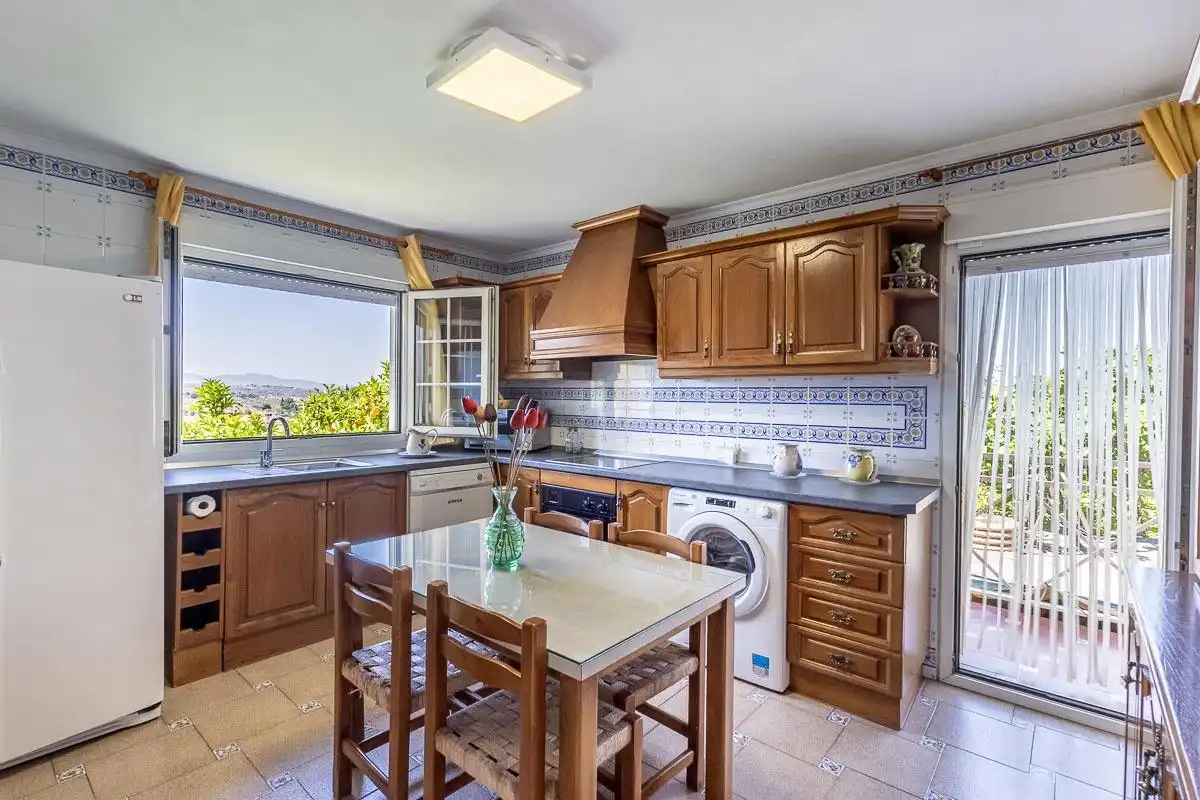 Chalet con piscina en venta en Alfacar, imagen 12