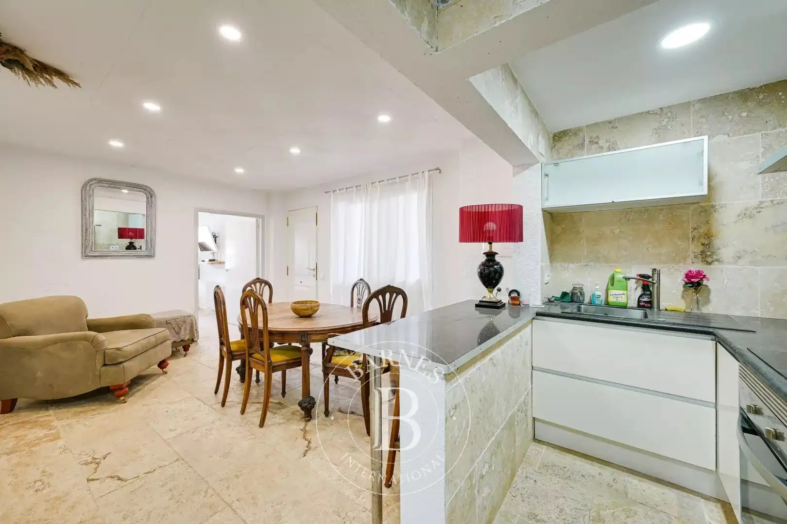 Country homes for sale in Montbarbat