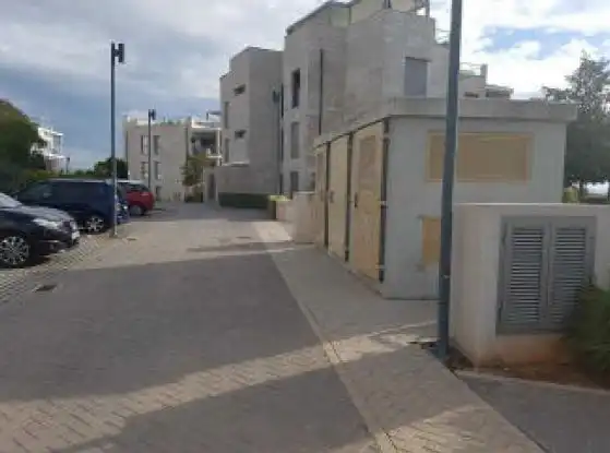 Parking with lift for sale in San Pedro, imagen 2