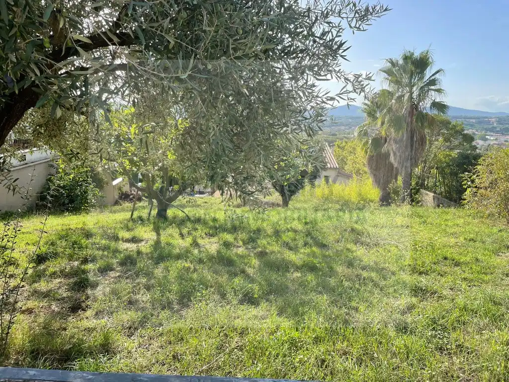 Terrain résidentiel à vendre à Carrer Montserrat, 12 12