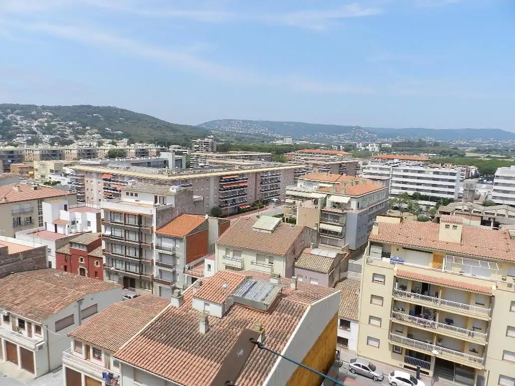 Vista exterior de Àtic en venda en Calonge i Sant Antoni amb Calefacció, Terrassa i Balcó