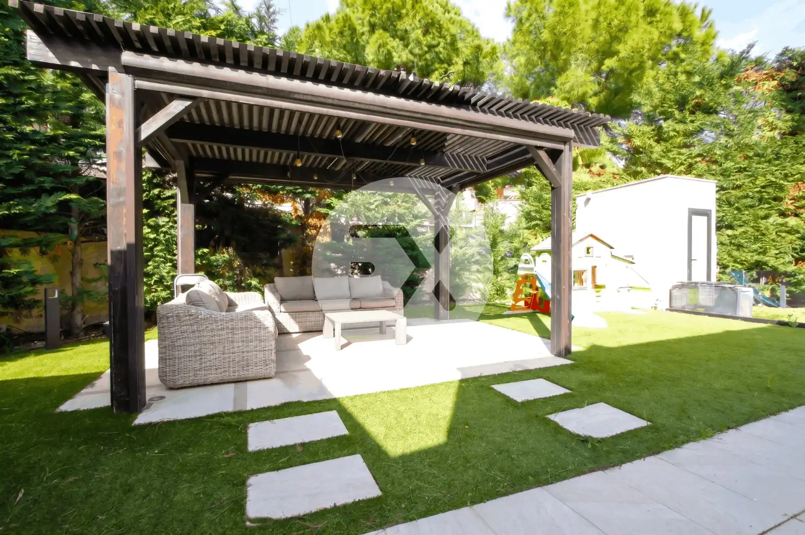 Terrassa de Casa o xalet en venda en Castelldefels amb Aire condicionat, Calefacció i Jardí privat