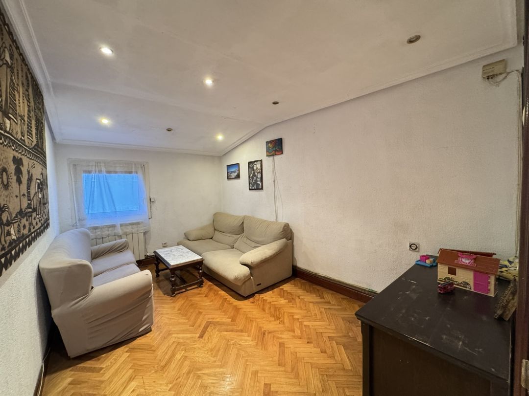 Living room of Flat for sale in Urretxu  with Heating and Furnished