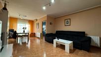 Living room of Flat for sale in Pineda de Mar  with Air Conditioner, Heating and Terrace