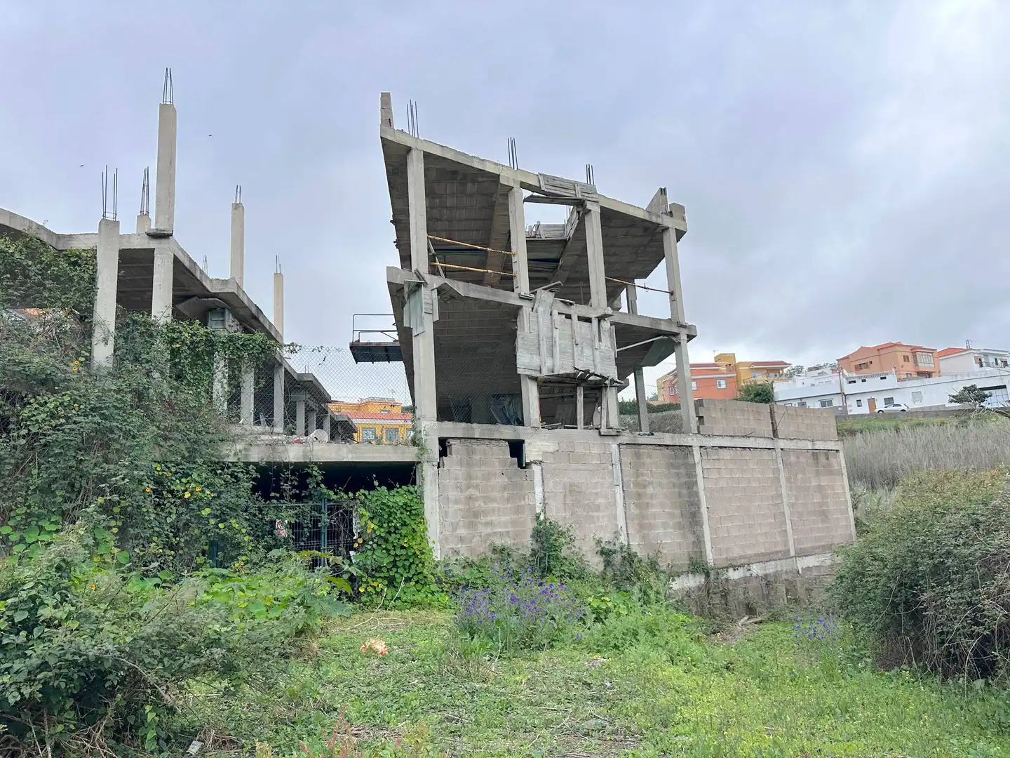 Vista exterior de Edifici en venda en Firgas