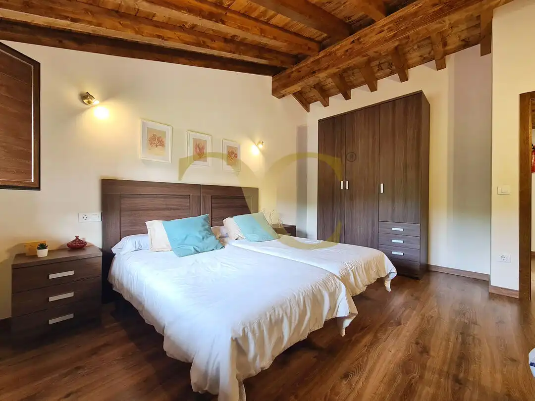 Habitación de Casa o chalet en venta en Ribadesella con Calefacción, Jardín privado y Trastero