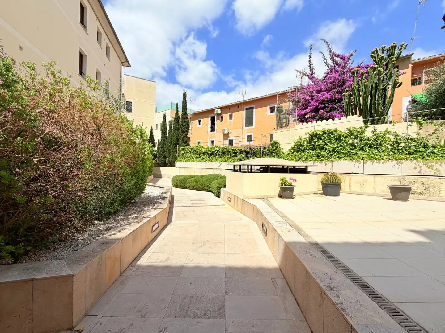 Terrassa de Pis de lloguer en  Palma de Mallorca amb Aire condicionat, Calefacció i Moblat