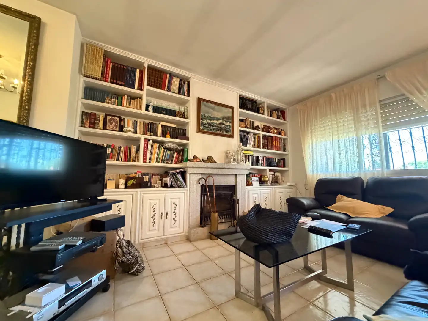 Sala de estar de Casa o chalet en venta en Pelayos de la Presa con Jardín privado, Piscina y Amueblado
