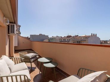 Duplex with lift for sale in Calle BALMES, DE 18