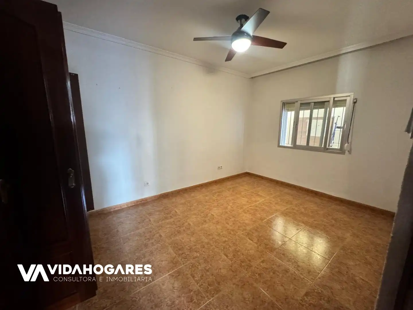 Bedroom of Flat for sale in Rota