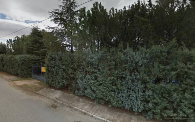 Terreno residencial en Venta en Calle de la Alondra en Serracines