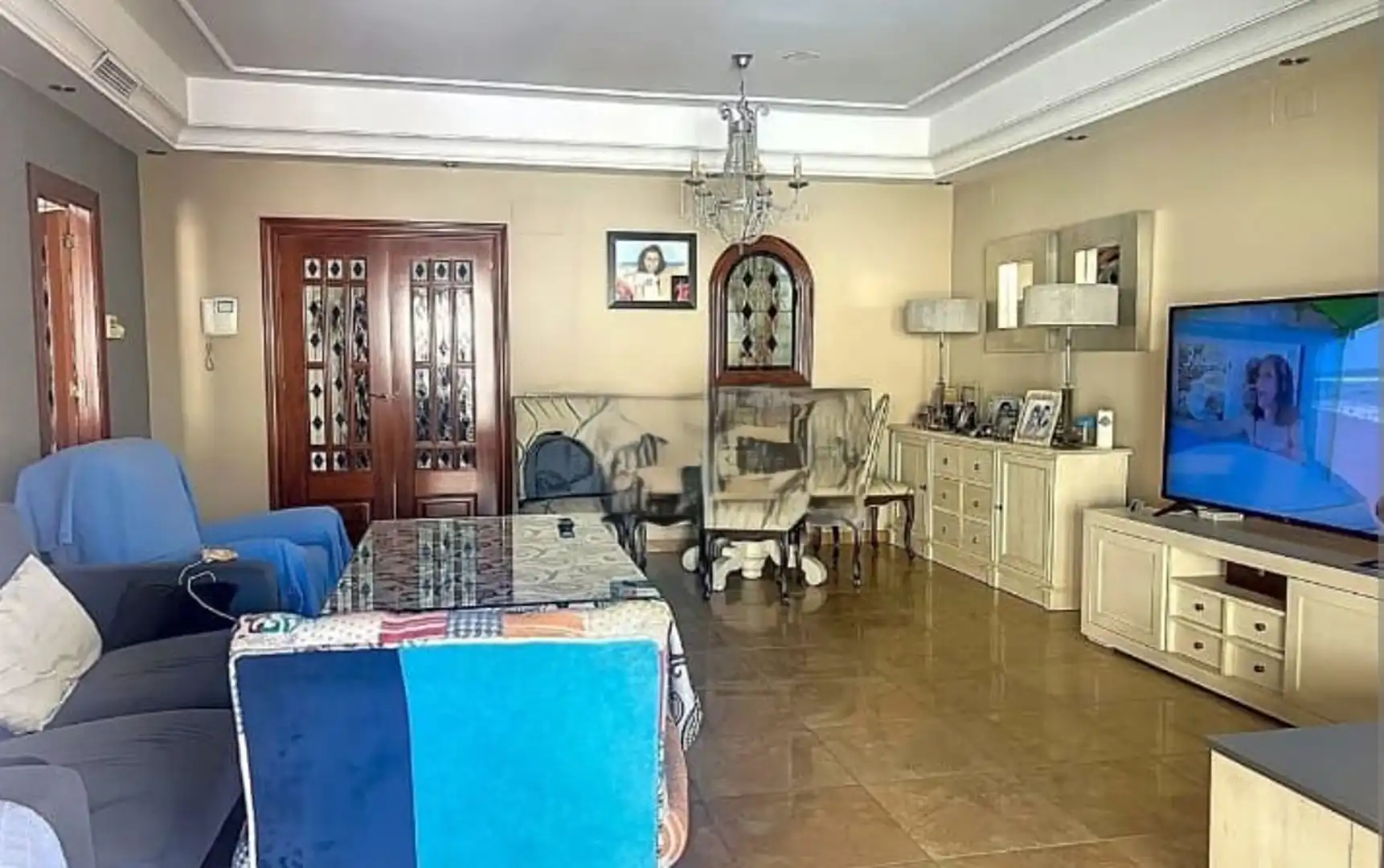 Sala d'estar de Casa adosada en venda en Lucena amb Traster i Piscina