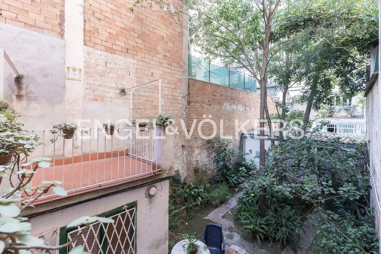 Terraza de Casa adosada en venta en Barcelona con Calefacción y Jardín privado