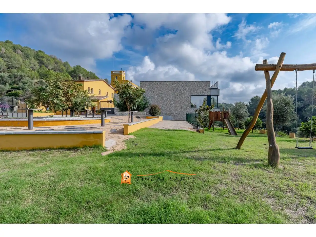 Country homes for rent in Les Grases