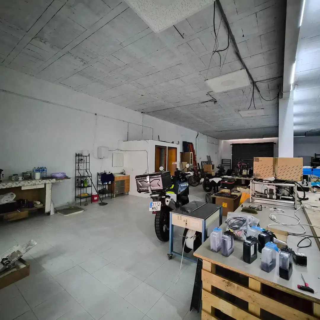 Local comercial en venda a Llevant, imagen 7