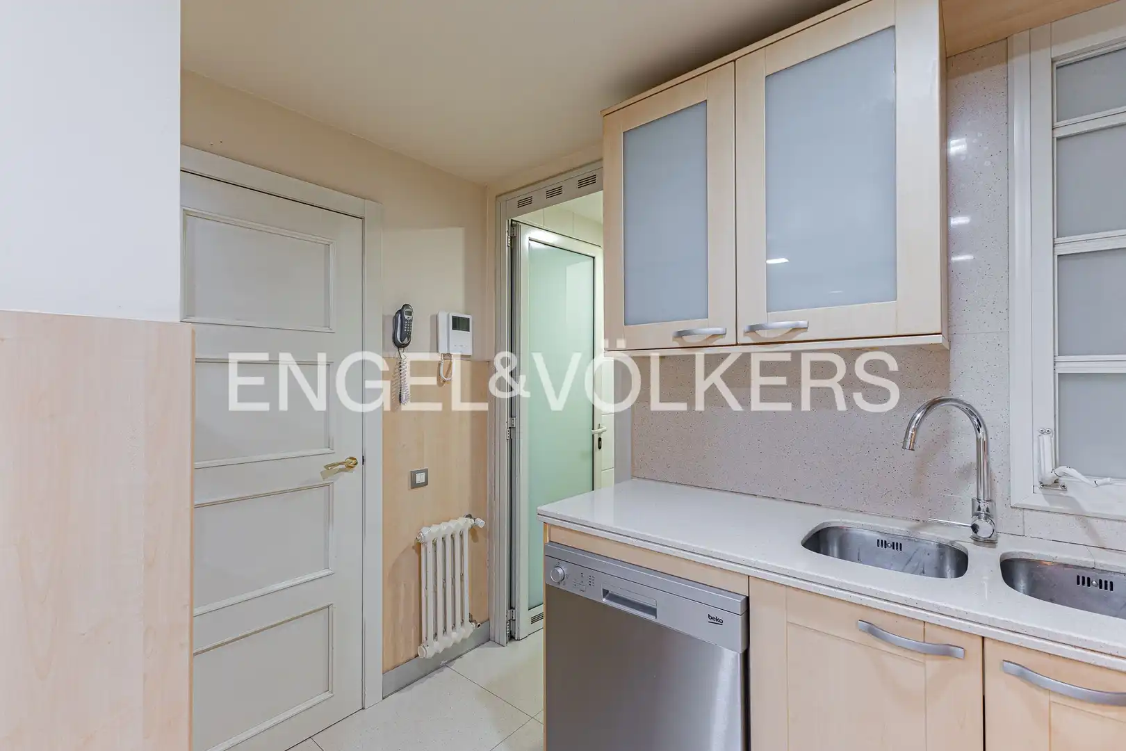 Kitchen of Flat for sale in Barcelona  with Air Conditioner, Heating and Private garden