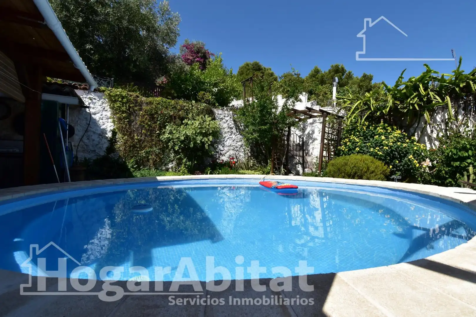 Piscina de Casa o chalet en venta en Oliva con Aire acondicionado, Calefacción y Jardín privado