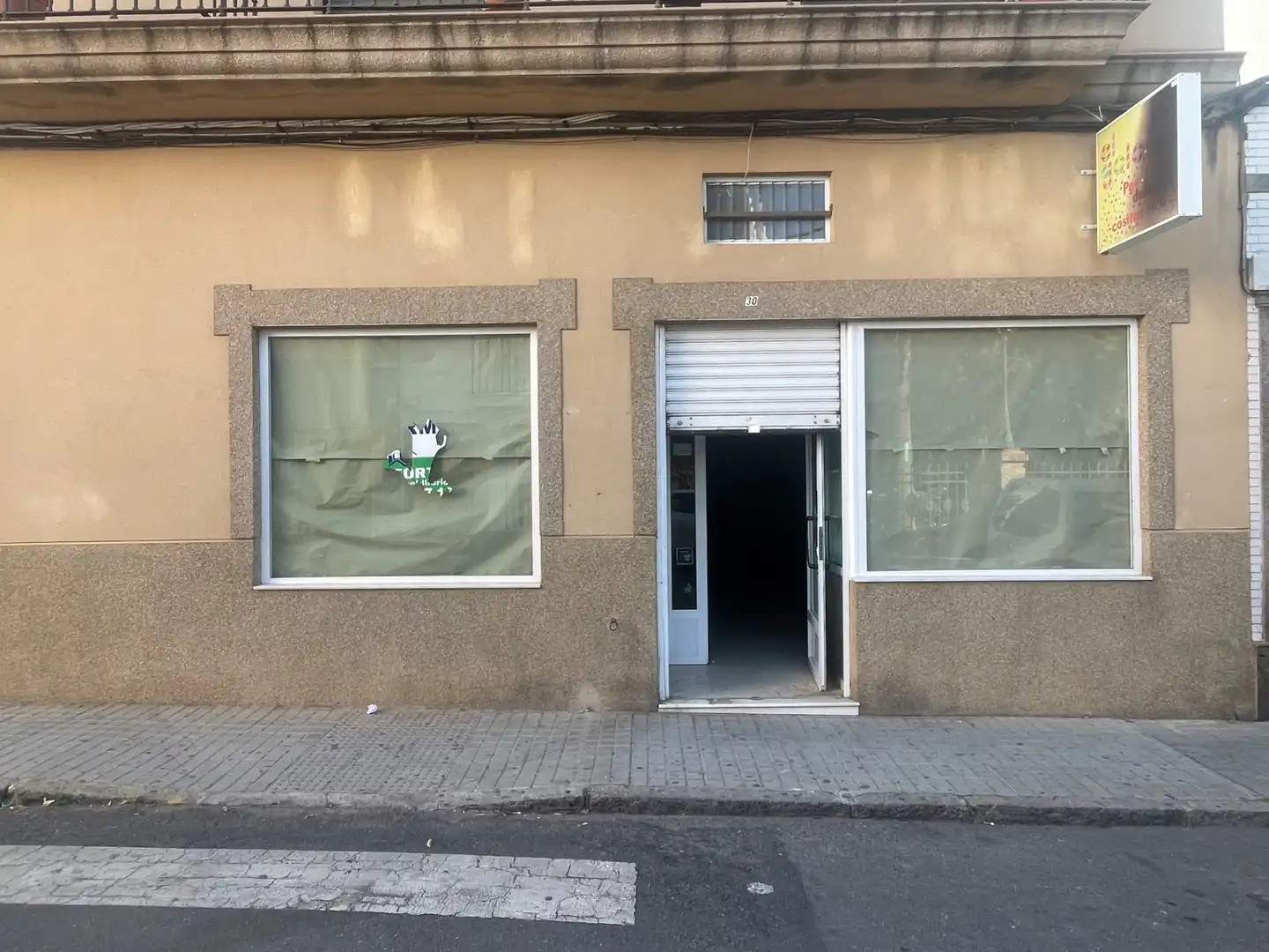 Local comercial en alquiler en Calle Monsalud