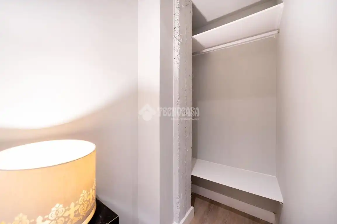 Bedroom of Flat for sale in Madrid