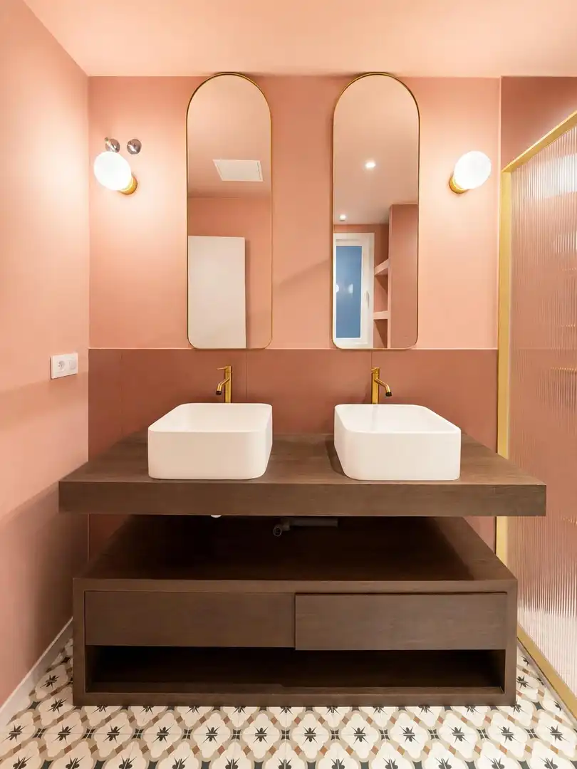 Bathroom of Flat for rent in Valencia  with Air Conditioner, Heating and Parquet flooring