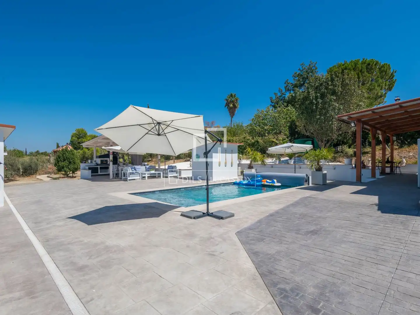 Piscina de Finca rústica en venda en Cártama amb Aire condicionat, Jardí privat i Terrassa