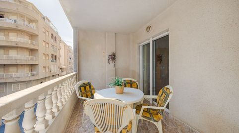 Foto 3 de Piso en venta en Calle María Gil Vallejos, 18, Avenida Habaneras - Curva de Palangre, Torrevieja