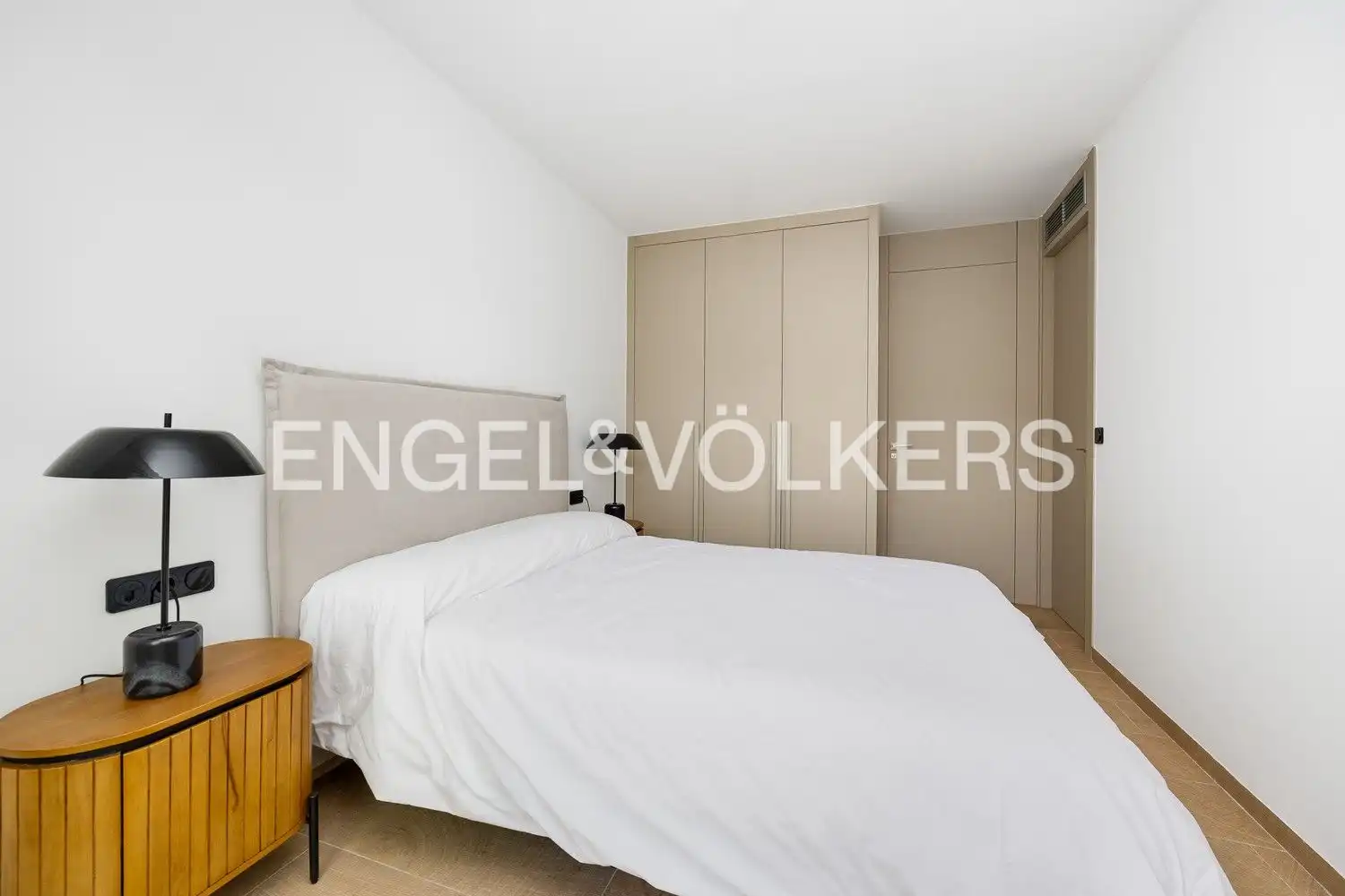 Schlafzimmer von Dachboden zum Verkauf in Algorfa mit Klimaanlage, Heizung und Privatgarten